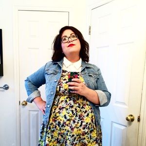 Meet your Posher, Maura